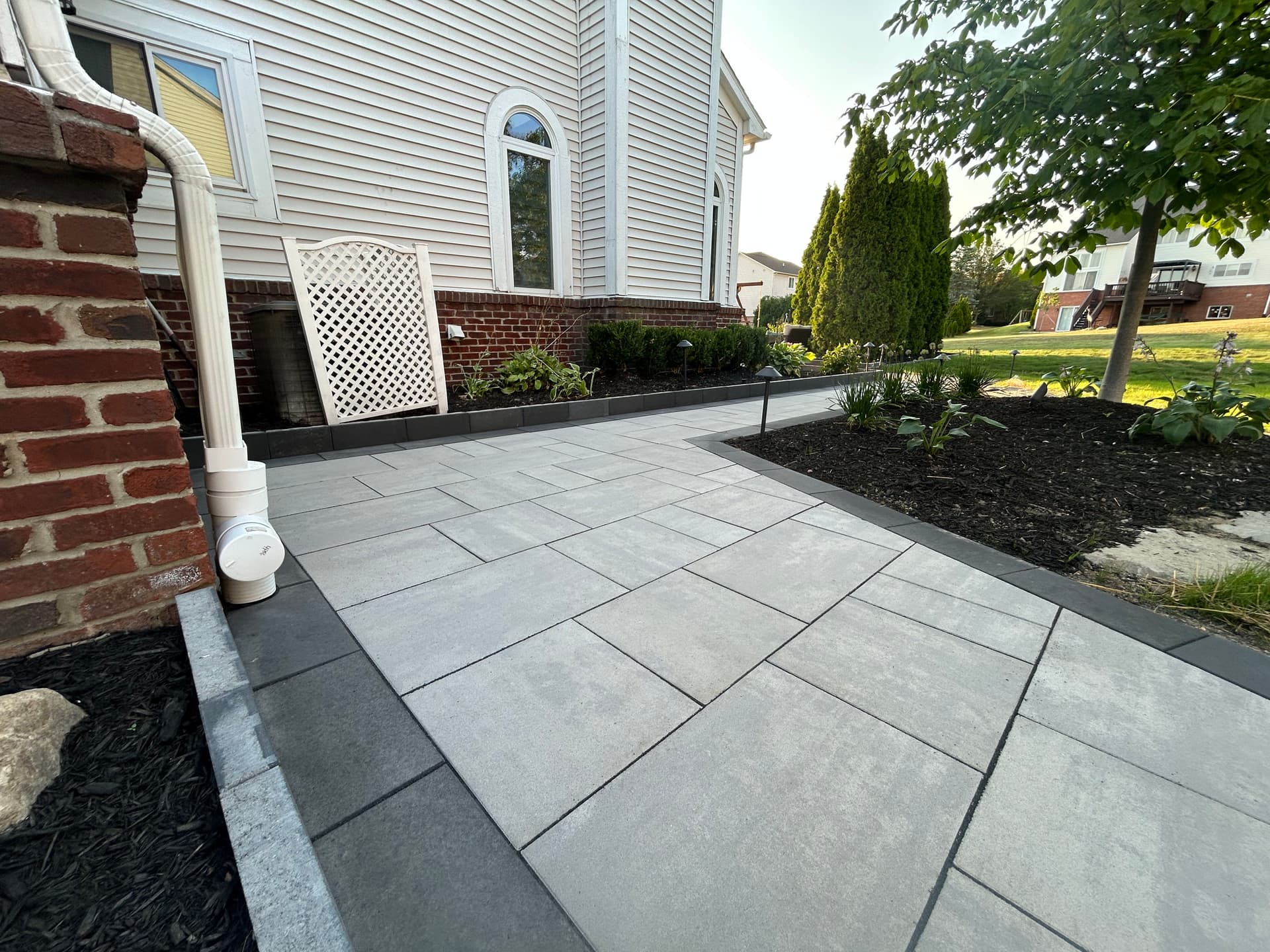Gallery photos for Custom Paver Patio, Walkways and Full Landscape Installation in South Lyon: Image #4