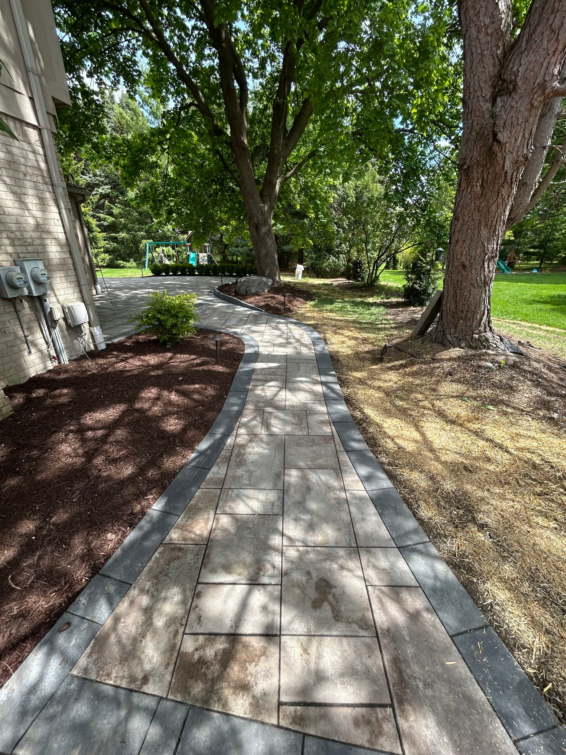 Gallery photos for Large Paver Patio and Walkway Built for Day and Night Use: Image #1