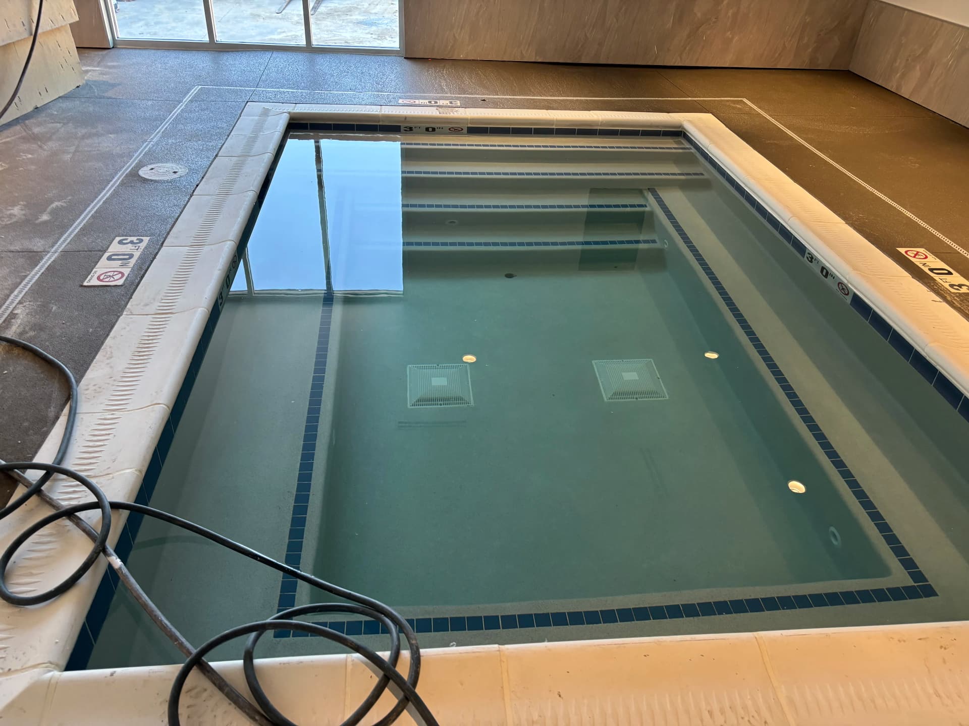 Gallery photos for Gunite Pool Coping and Tile Installation Done Right: Image #1